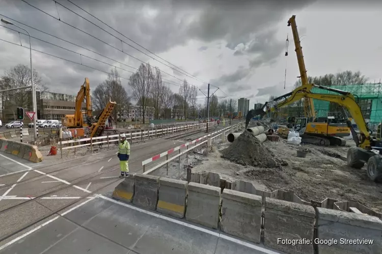 Oversteek bij tramhalte Biesbosch afgesloten: pendelbus voor voetgangers