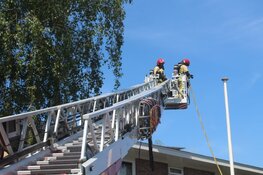 Dakbrand vermoedelijk door kortsluiting in zonnepanelen
