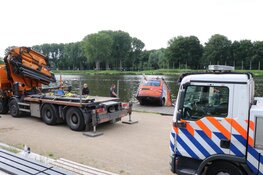 Handrem vergeten: glaszetter te water