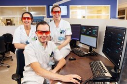 Somnoblue doneert ruim 300 blauw licht filterende brillen aan IC-personeel