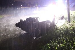 Snorfietser gewond na aanrijding Bosbaanweg