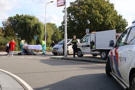 Fietser raakt gewond bij botsing op rotonde Amstelveen, slachtoffer naar ziekenhuis gebracht