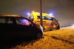 Auto tegen lantaarnpaal in Amstelveen