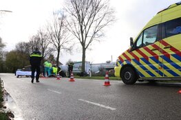 Scooterrijder rijdt frontaal tegen bouwcontainer