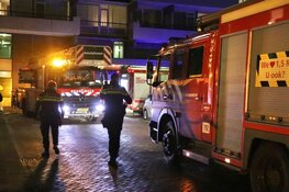 Kerstboom vat vlam in woning Amstelveen, bewoner in ambulance nagekeken