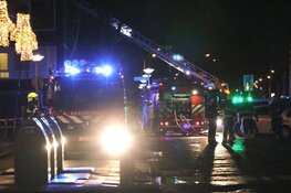 Grote brand in flat Amstelveen, Rode Kruis ter plaatse voor opvang bewoners