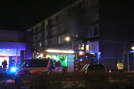 Grote brand in flat Amstelveen, Rode Kruis ter plaatse voor opvang bewoners