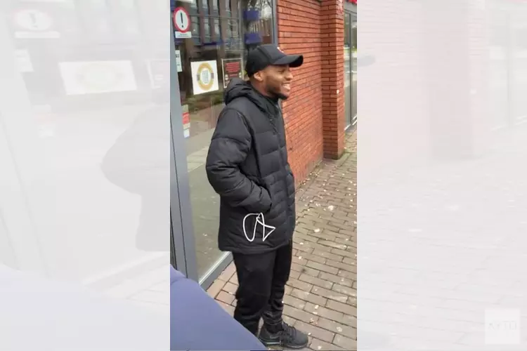 Wie kent deze man?