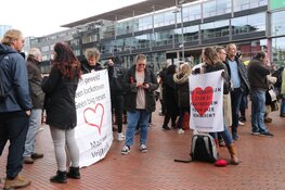 Coronaprotesten op Museumplein en Stadsplein Amstelveen