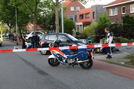 Bestuurder motorscooter frontaal in botsing met auto in Badhoevedorp