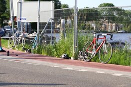 Twee wielrenners met spoed naar ziekenhuis na frontale botsing