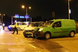 Botsing in Amstelveen: gewonde naar ziekenhuis