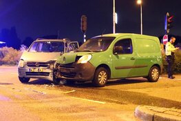 Botsing in Amstelveen: gewonde naar ziekenhuis