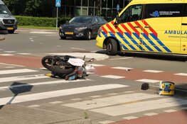 Auto rijdt door na ongeval in Amstelveen