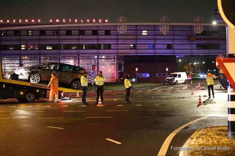Gewonde en veel schade bij ongeval in Amstelveen