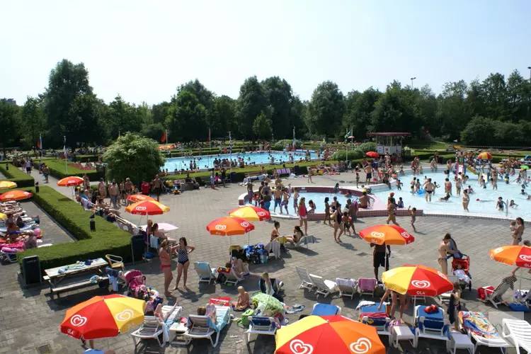 Zomervakantie in zwembad De Meerkamp