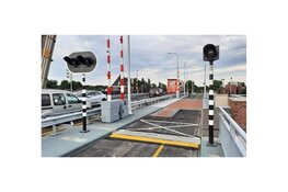 Deel nieuwe Brug Ouderkerk geopend