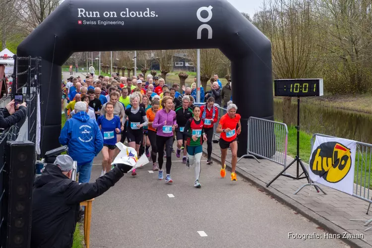 Poelster Bosloop verloopt prima ondanks drukte bij het Kersenbloesempark