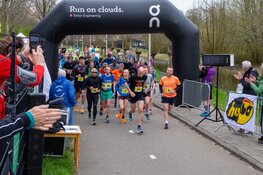 Poelster Bosloop verloopt prima ondanks drukte bij het Kersenbloesempark