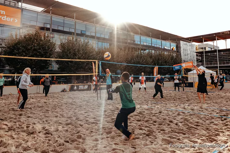Amstelveen Beach, 6 dagen lang beachsporten op een tropisch Stadsplein strand