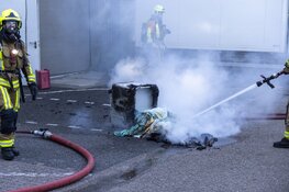 Groot alarm om brand in bedrijfspand aan de Schipholweg in Badhoevedorp