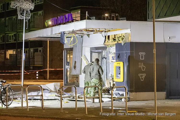 Veel schade na plofkraak geldmaat in Amstelveen