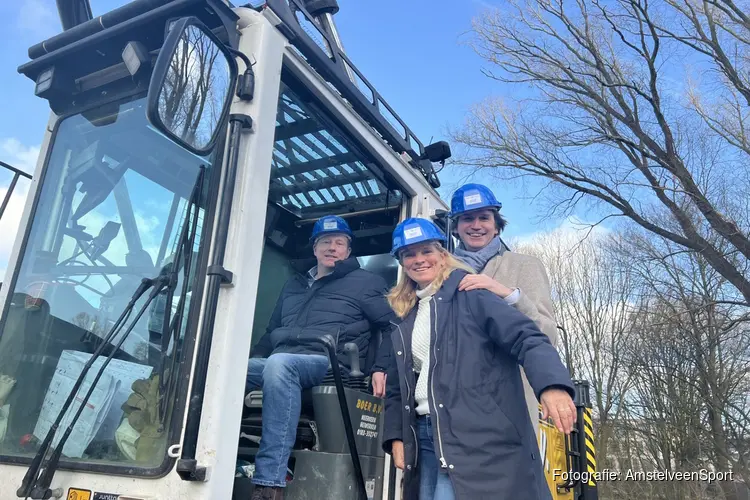 Feestelijke start van de bouw voor de uitbreiding van zwembad De Meerkamp