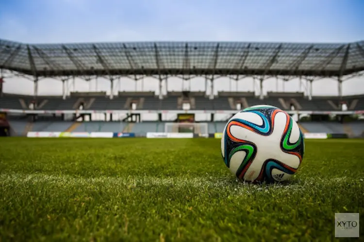 Voetbal kijken met vrienden en familie