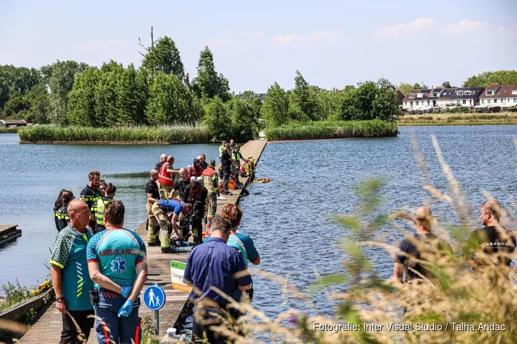 Grote zoekactie naar jonge drenkeling Ouderkerkerplas