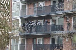 Arrestatieteam valt flatwoning binnen in Amstelveen