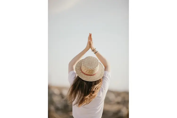 Stoelyoga bij Mantelzorg & Meer – bewegen en ontspannen voor iedereen