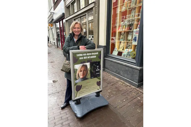 Lezing boeklancering Joyce Bergvelt bij Boekhandel Maximus