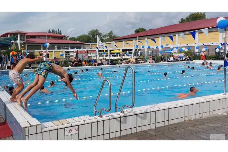 Zwem4daagse in zwembad De Meerkamp