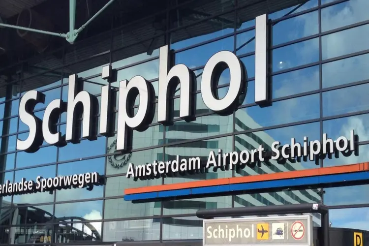 Meetvluchten vernieuwd landingssysteem Buitenveldertbaan op 25 en 30 september en 7 oktober