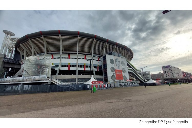 Ajax stelt John Heitinga per direct op non-actief