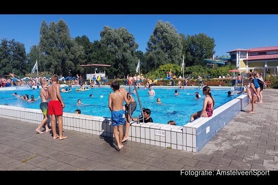 Buitenseizoen zwembad De Meerkamp dit jaar al vanaf zondag 19 april van start