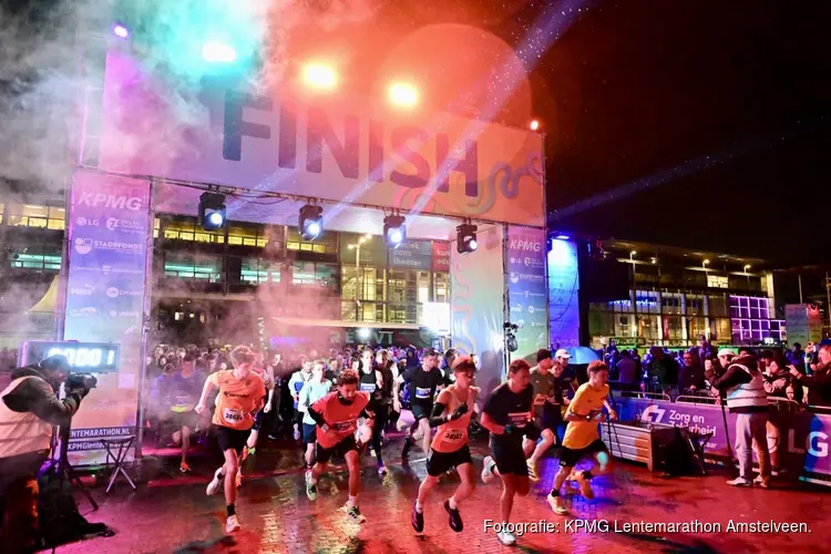 KPMG Lentemarathon 2026 van start met Zorg en Zekerheid 5k Night Run