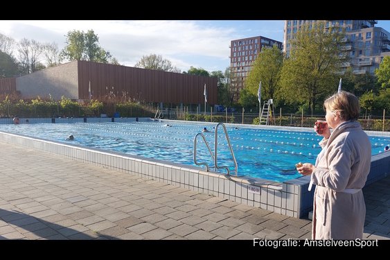 Buitenbad zwembad De Meerkamp ruim een week eerder open